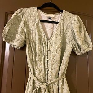 Knee length floral dress🍀